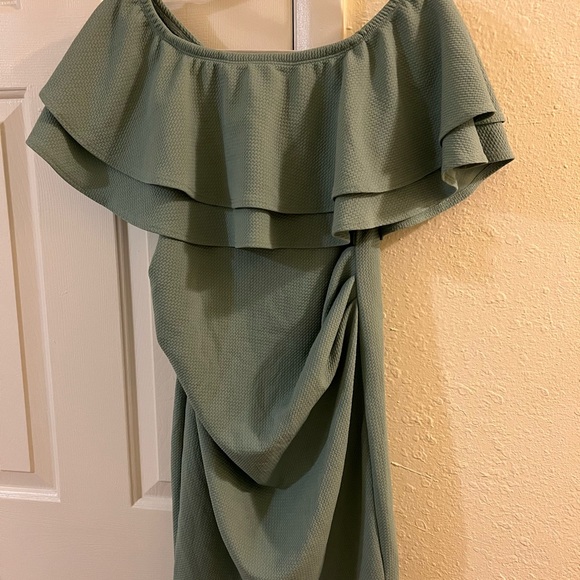 Maternity Dress - Picture 2 of 3